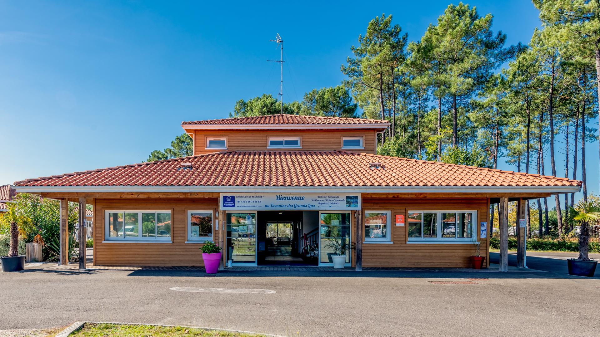 Hotel Vacancéole - Le Domaine des Grands Lacs Parentis-en-Born Exterior foto